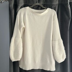 Women’s sweater